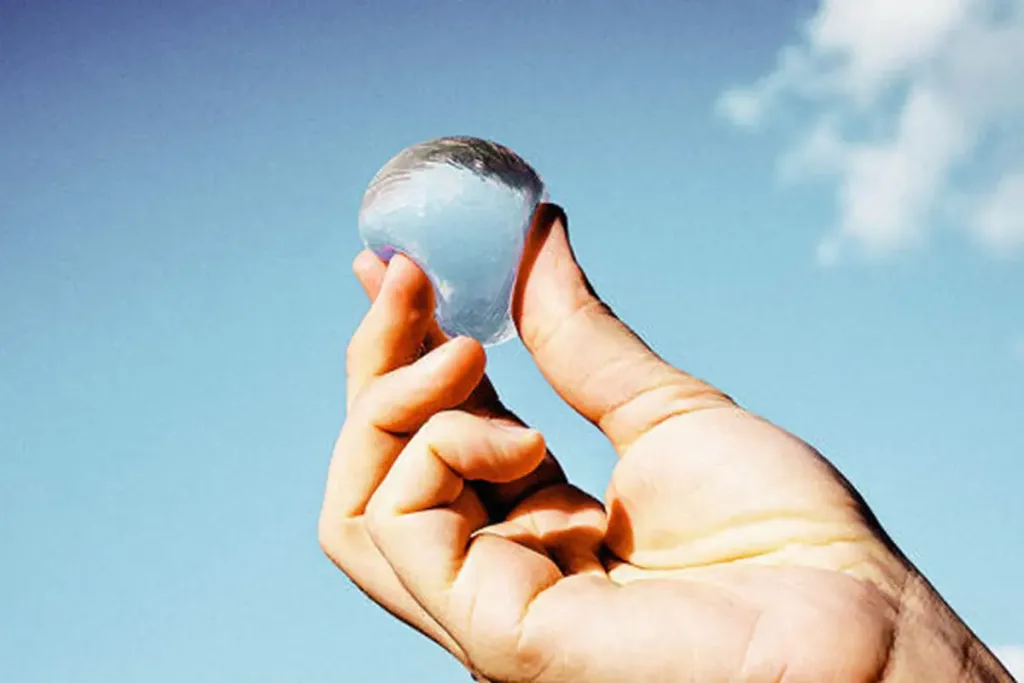 Ooho bolla d'acqua commestibile